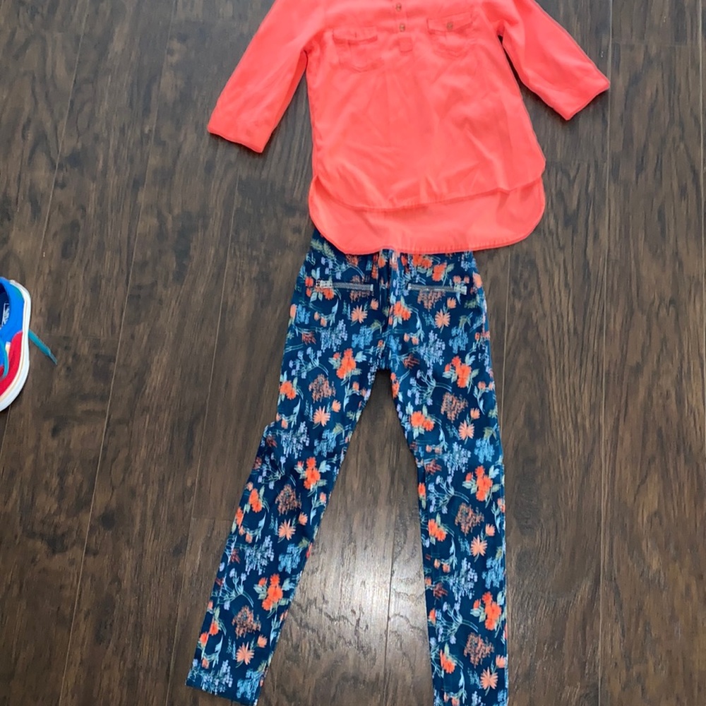 Little girl outfit size 10 shirt(Japna) and size 8 pants(old navy) like new